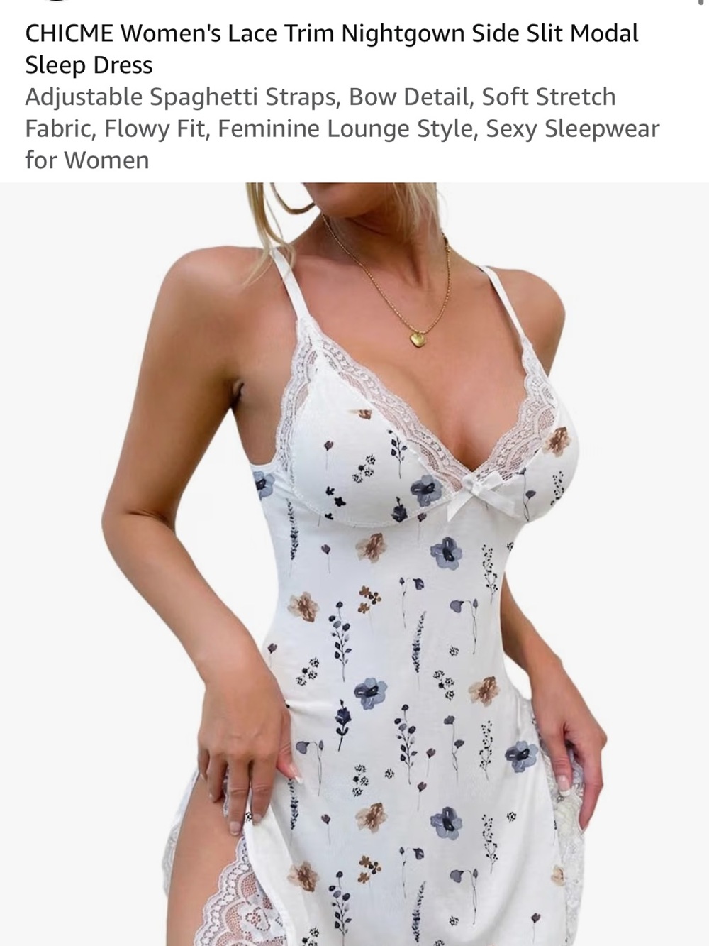 chic White Floral Lace-Trim Chemise with Side Slit